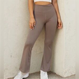 WILO The Label Taupe Flare Leggings XS
